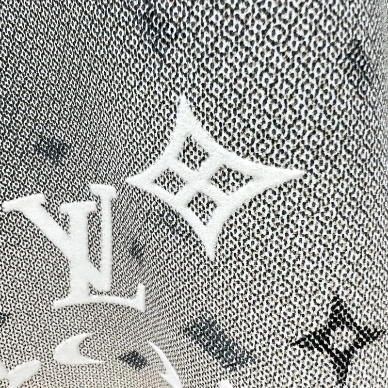 Louis Vuitton T-Shirts Soft 133361