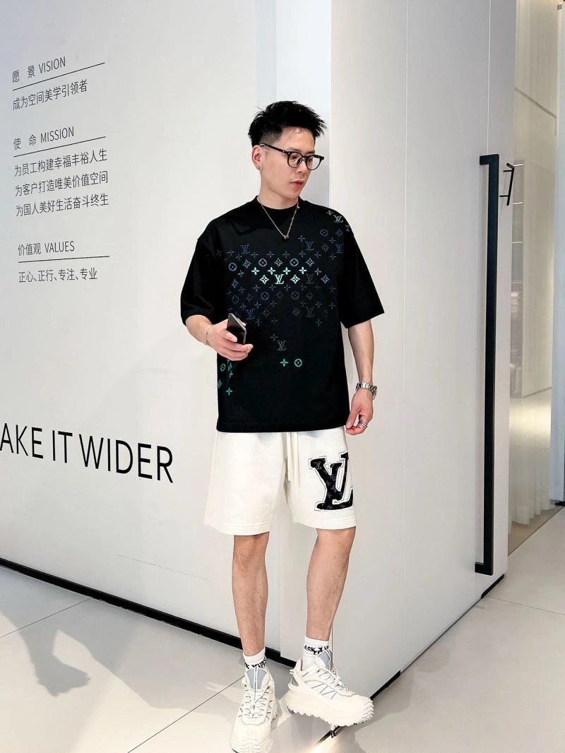 Efficient Louis Vuitton T-Shirts 133355