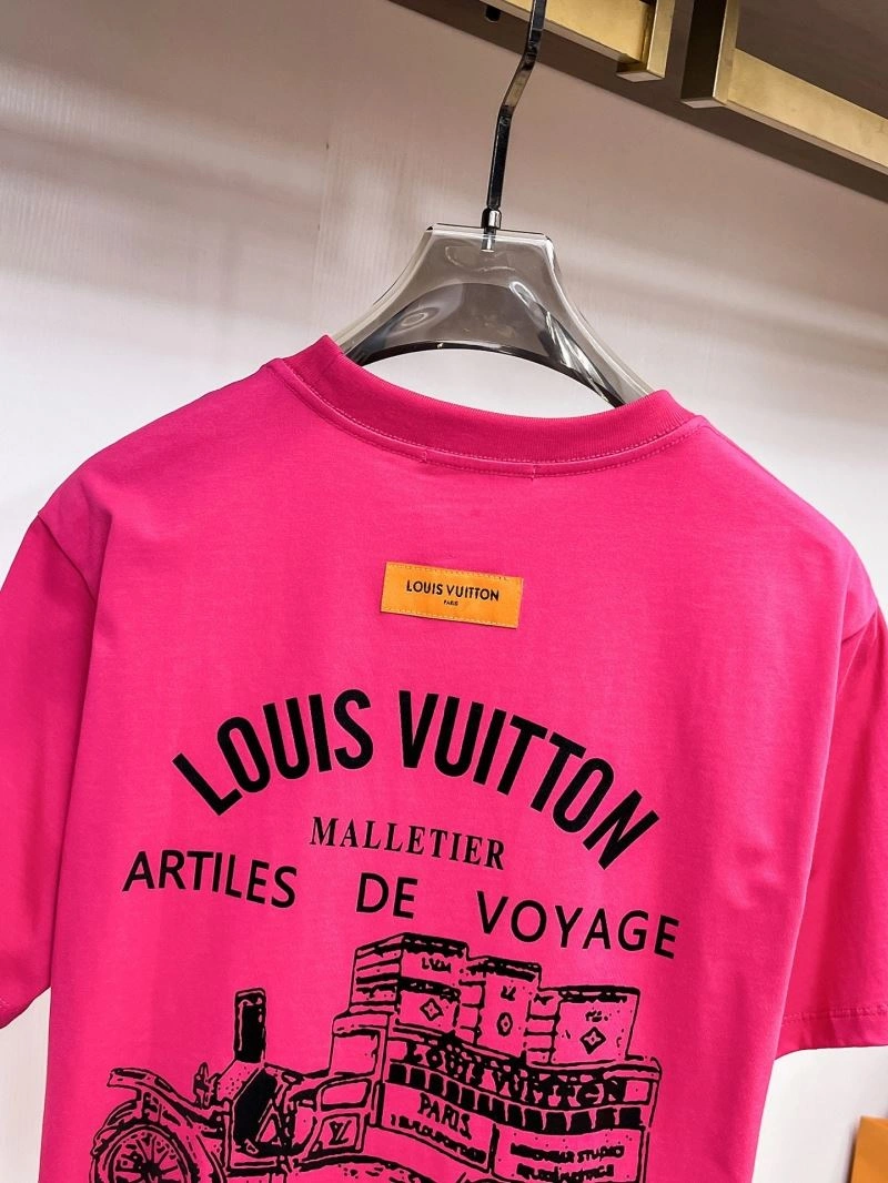Louis Vuitton T-Shirts UrbanChic 133364