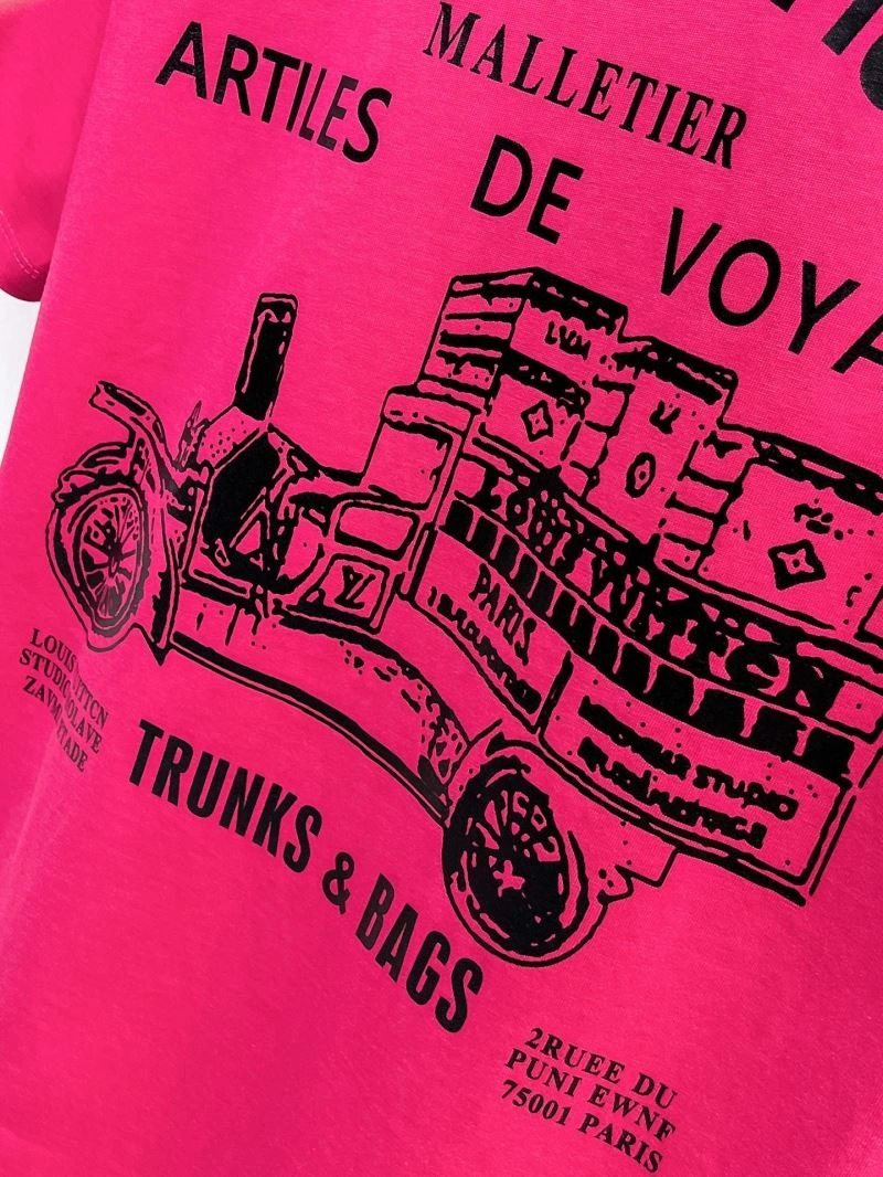 Louis Vuitton T-Shirts UrbanChic 133364