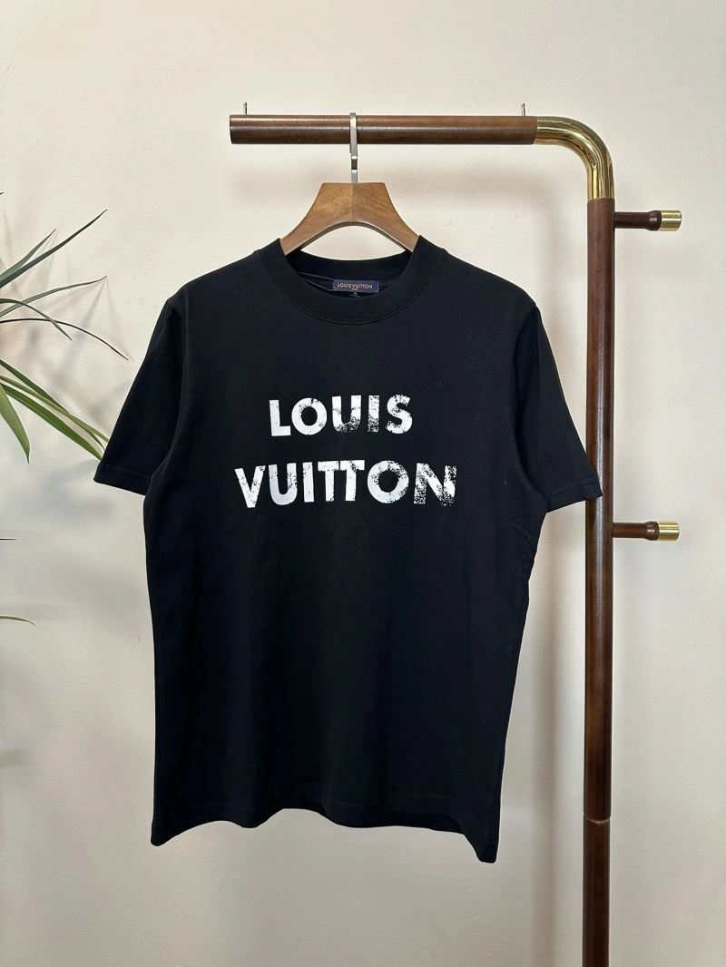 Breathable Louis Vuitton T-Shirts 133382