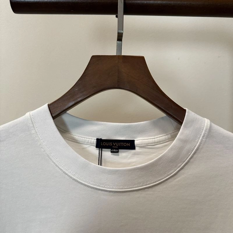 MultiPurpose Louis Vuitton T-Shirts 133363
