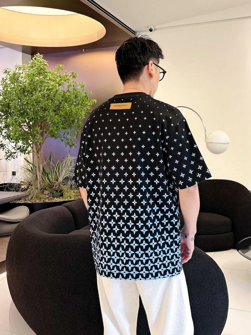 Louis Vuitton T-Shirts Neat 133379