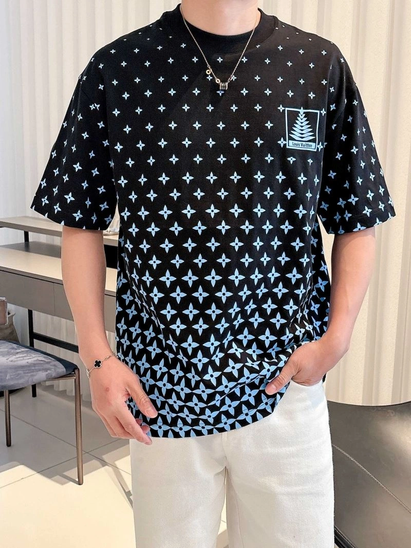 Louis Vuitton T-Shirts Neat 133379