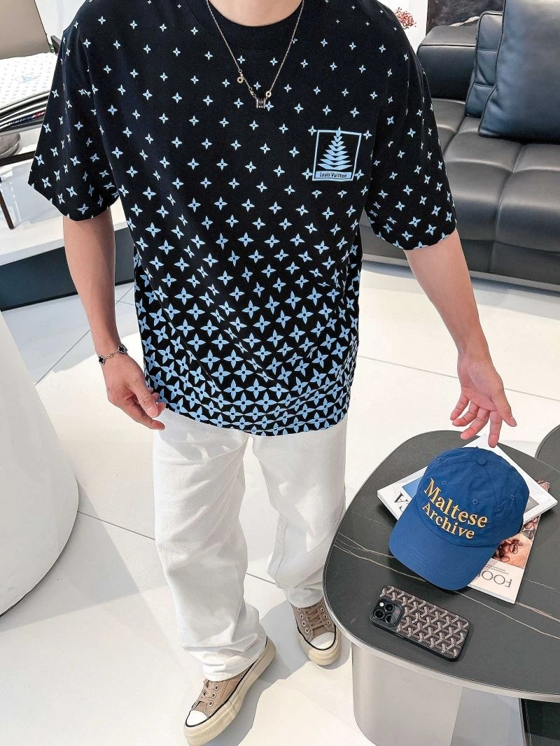 Louis Vuitton T-Shirts Neat 133379