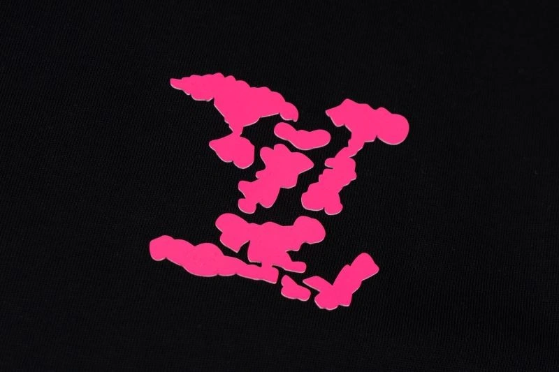 Durable Louis Vuitton T-Shirts 133359