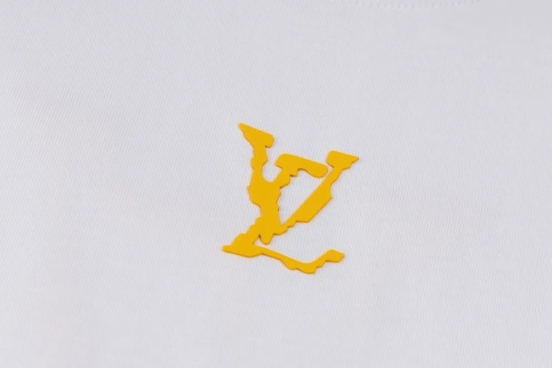 Louis Vuitton T-Shirts Trendy 133352