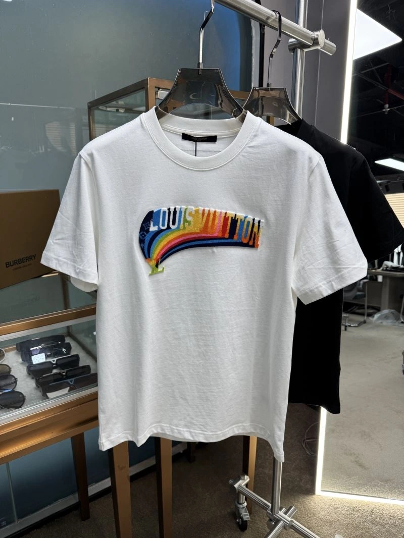 Louis Vuitton T-Shirts Comfortable 133347