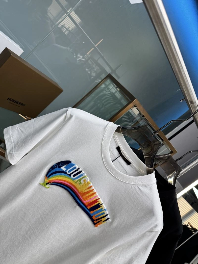 Louis Vuitton T-Shirts Comfortable 133347