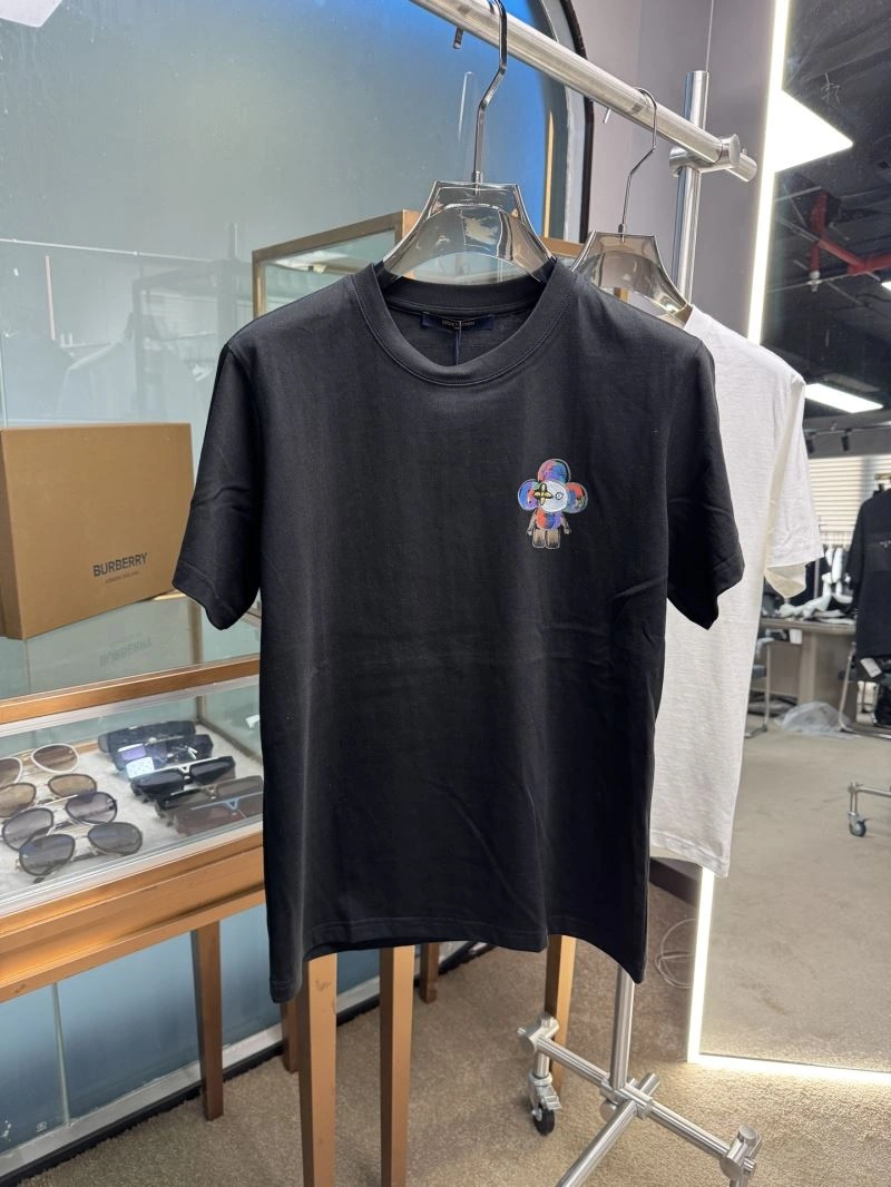 Louis Vuitton T-Shirts Breathable 133350