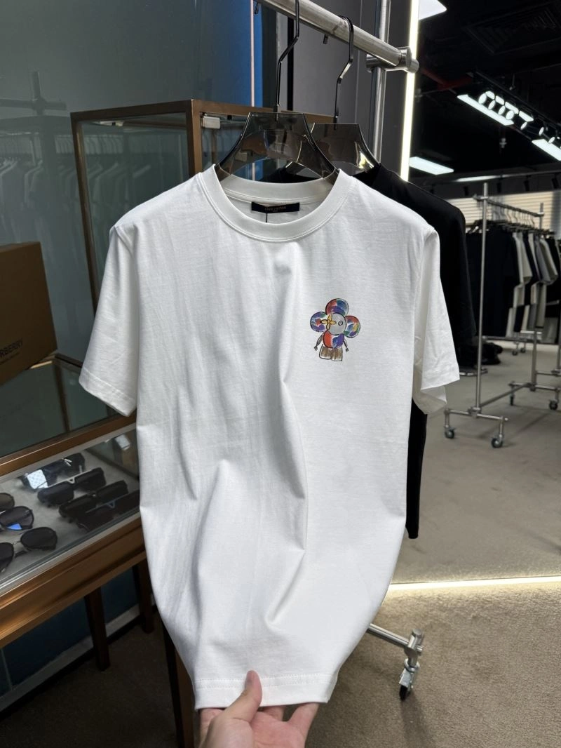 Louis Vuitton T-Shirts Breathable 133350