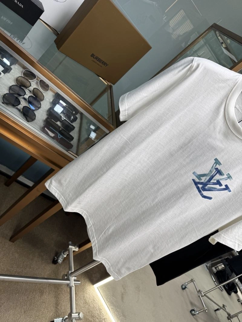 Louis Vuitton T-Shirts Durable 133346