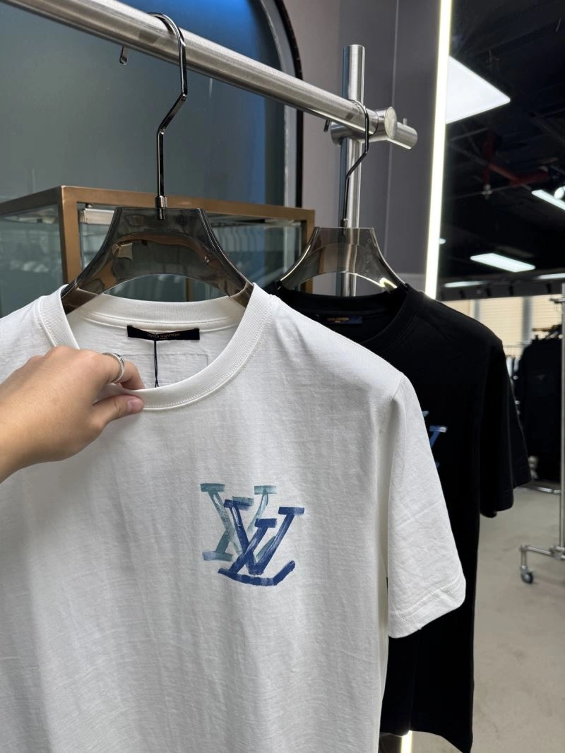 Louis Vuitton T-Shirts Durable 133346