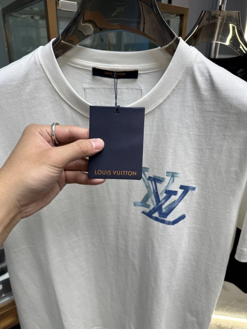 Louis Vuitton T-Shirts Durable 133346