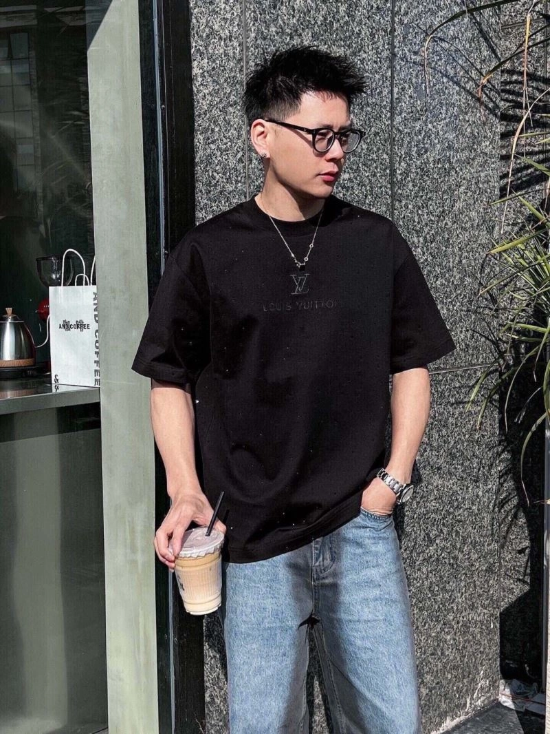 AllSeason Louis Vuitton T-Shirts 133344