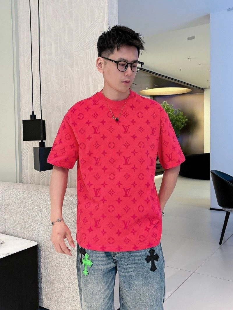 Versatile Louis Vuitton T-Shirts 133340