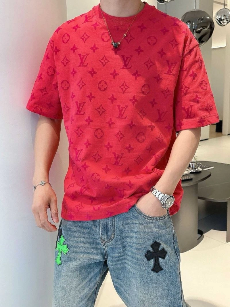 Versatile Louis Vuitton T-Shirts 133340