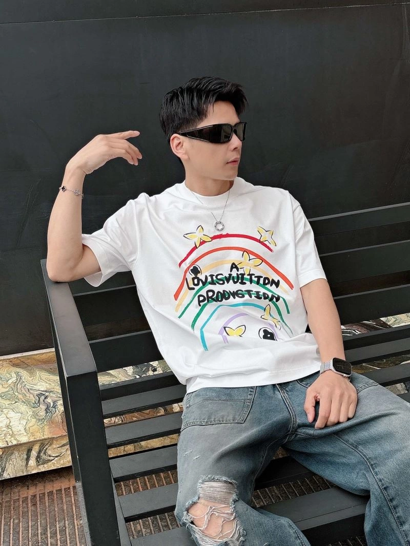 Louis Vuitton T-Shirts ComfortFit 133315