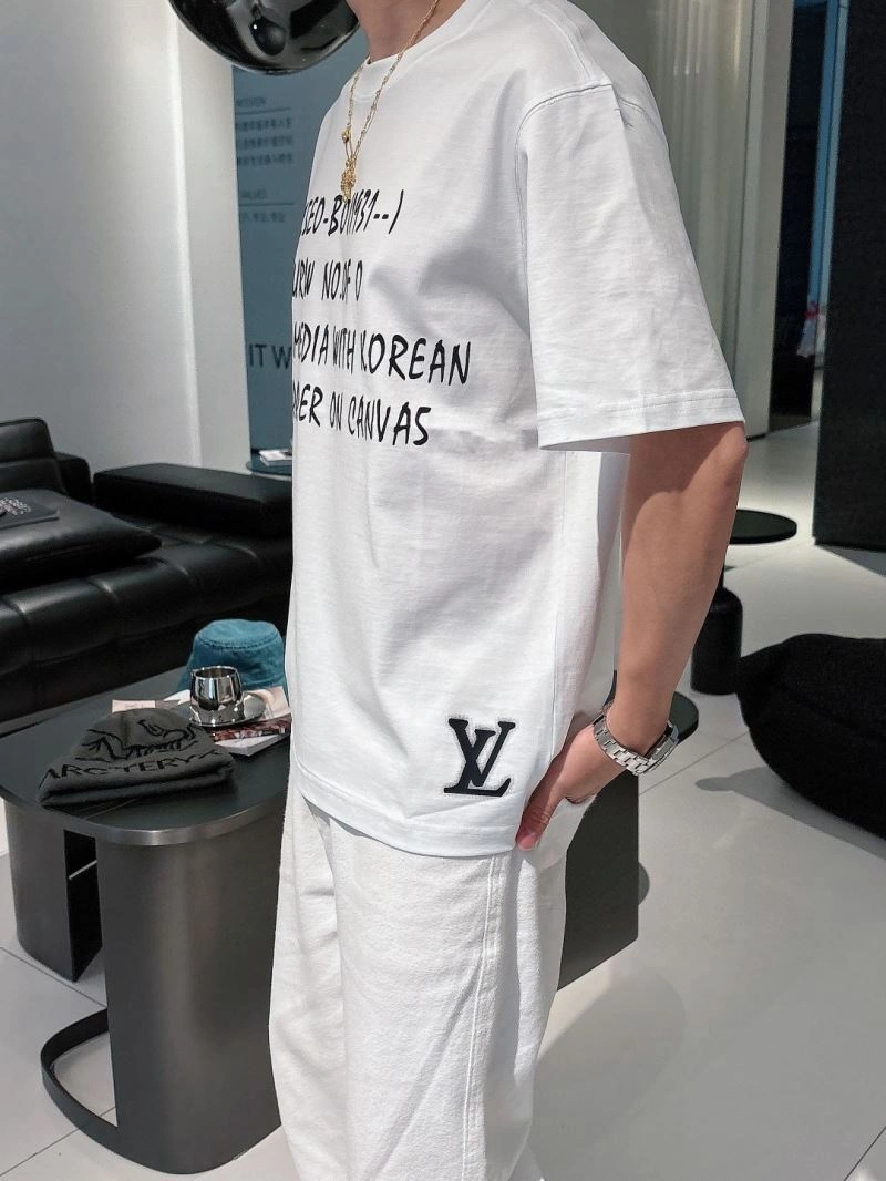 Louis Vuitton T-Shirts Premium 133341
