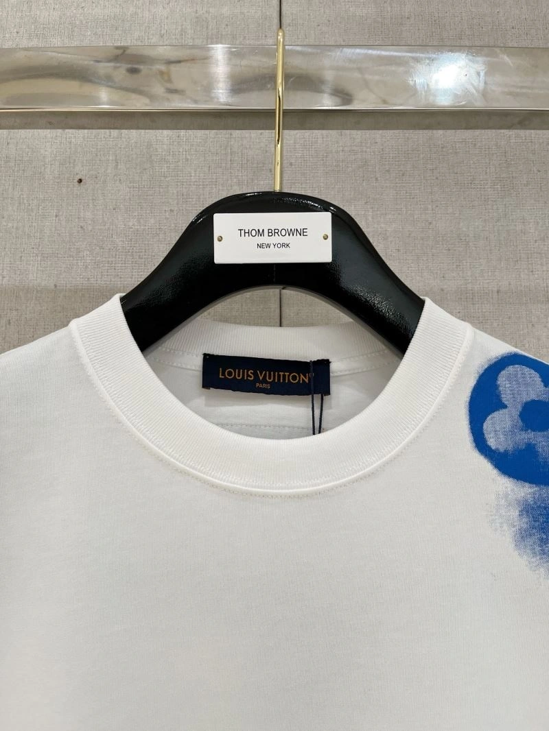 SmartChoice Louis Vuitton T-Shirts 133327