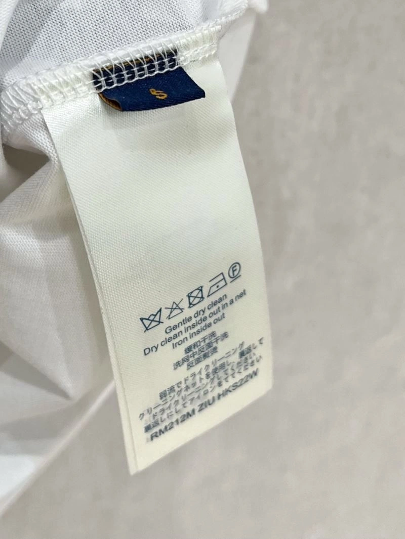 SmartChoice Louis Vuitton T-Shirts 133327