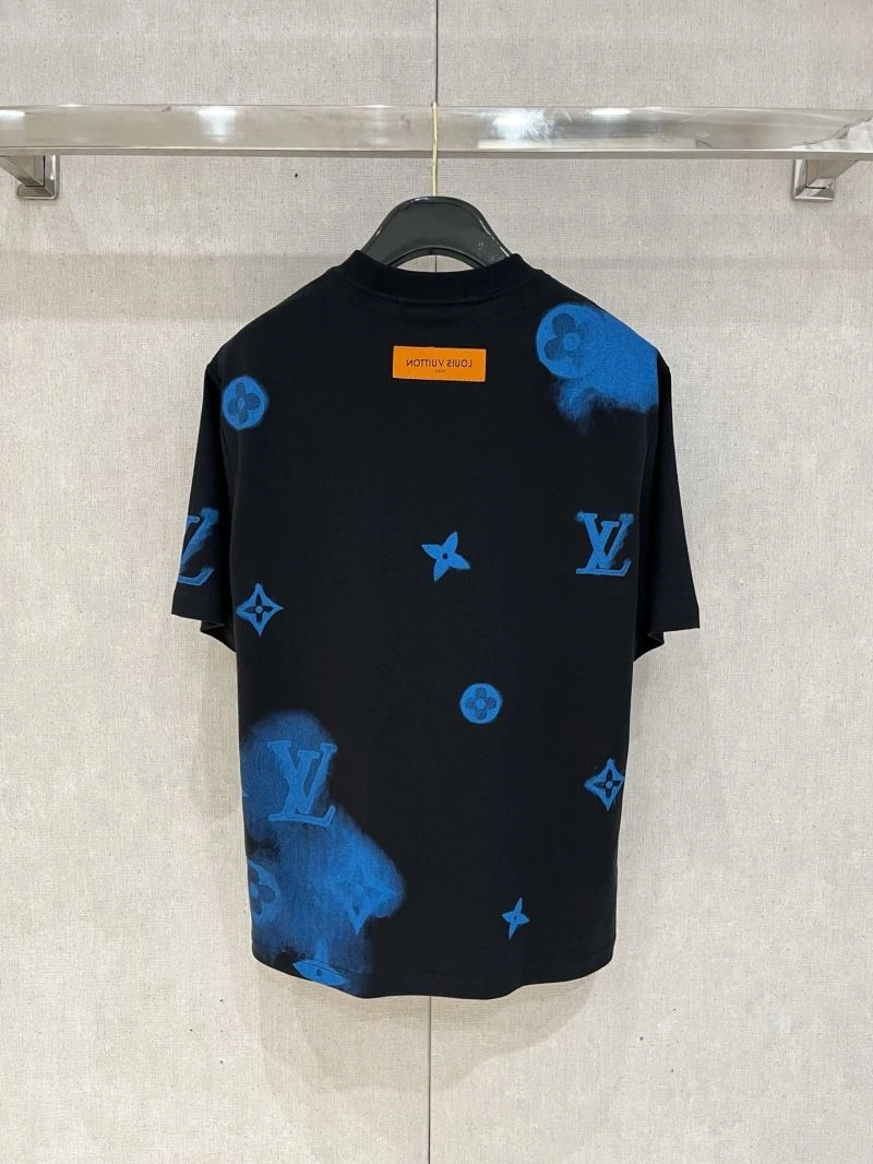 Flexible Louis Vuitton T-Shirts 133336