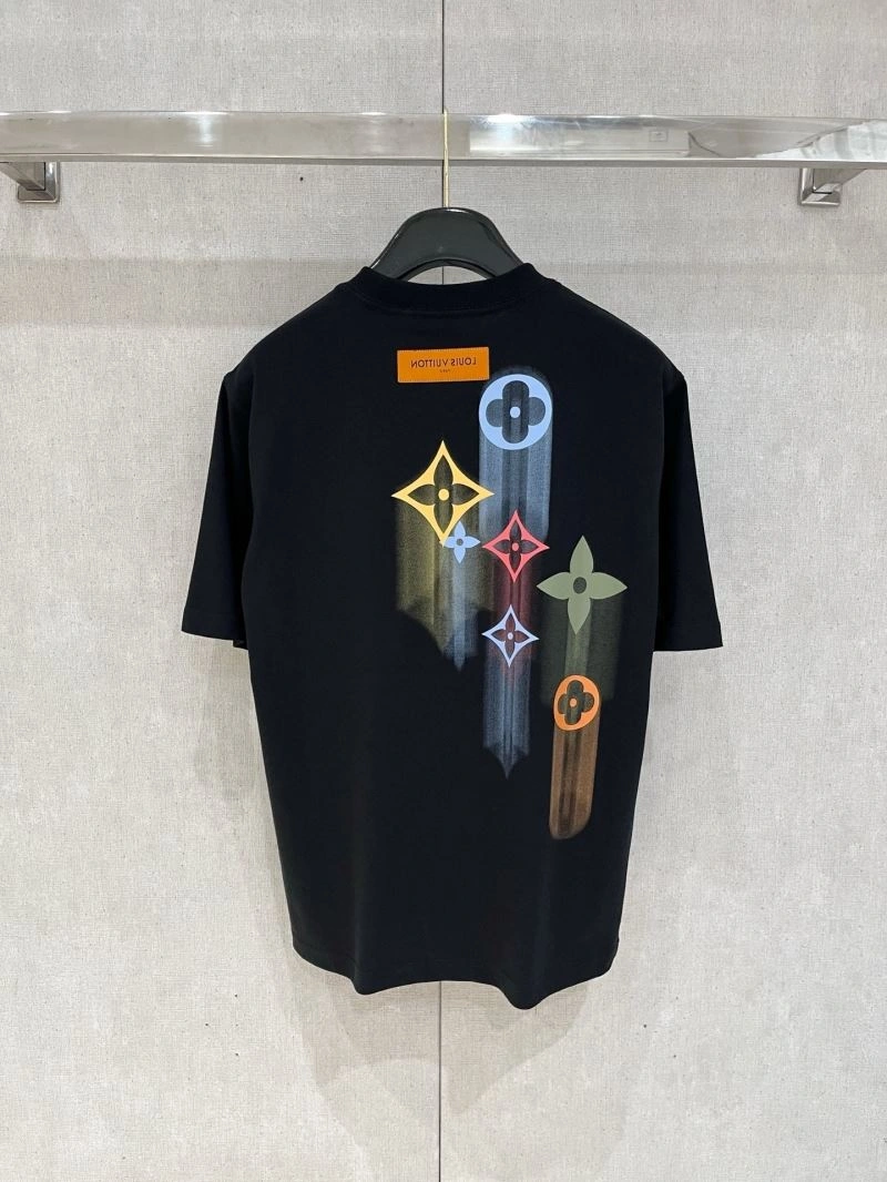 Bold Louis Vuitton T-Shirts 133319