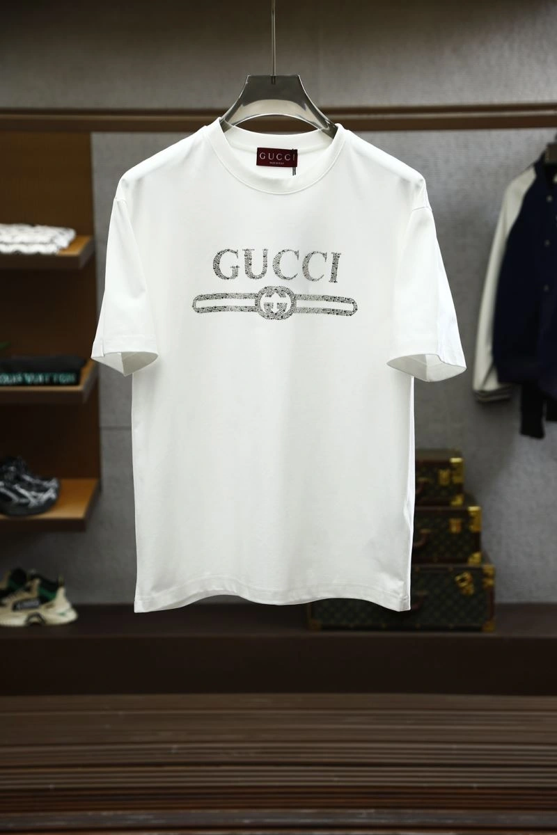 Louis Vuitton T-Shirts Elegant 133335