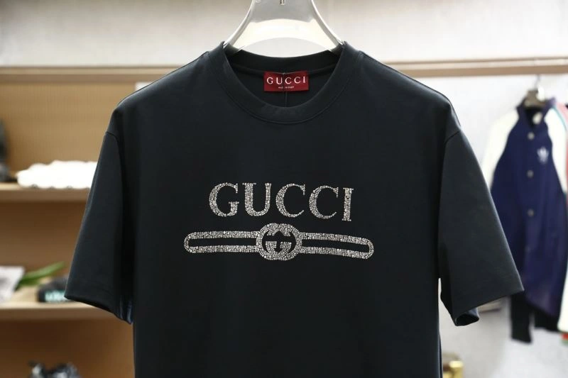 Louis Vuitton T-Shirts Elegant 133335