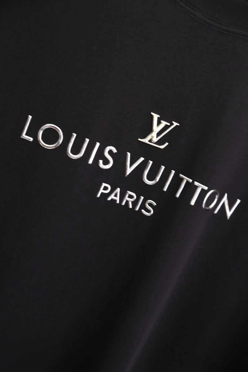 Louis Vuitton T-Shirts Popular 133321