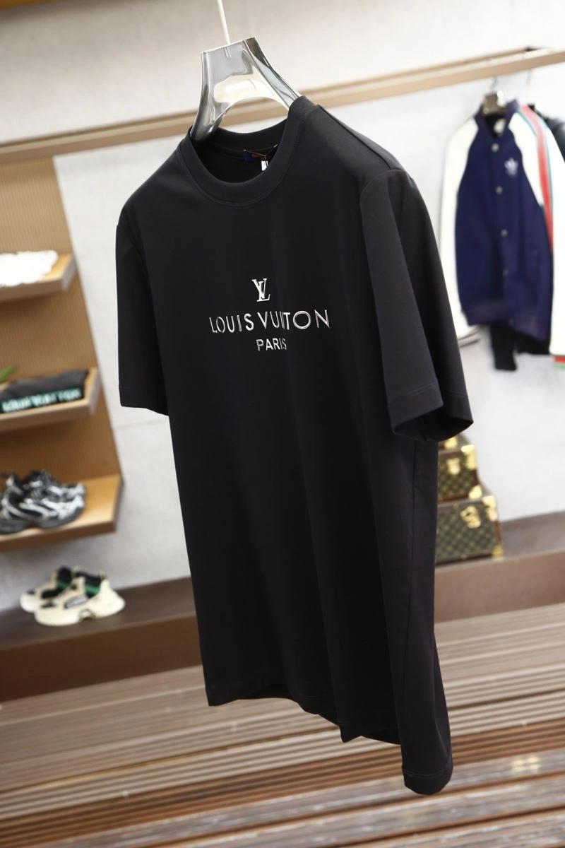 Louis Vuitton T-Shirts Popular 133321