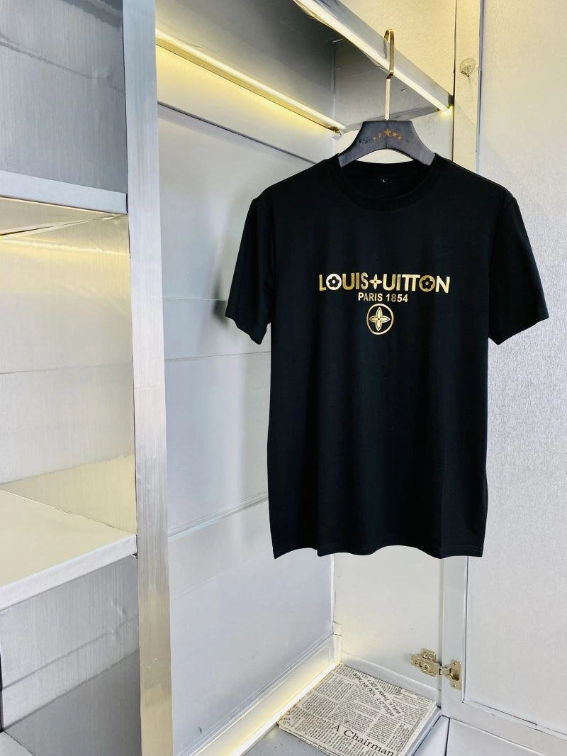ComfortFit Louis Vuitton T-Shirts 133317
