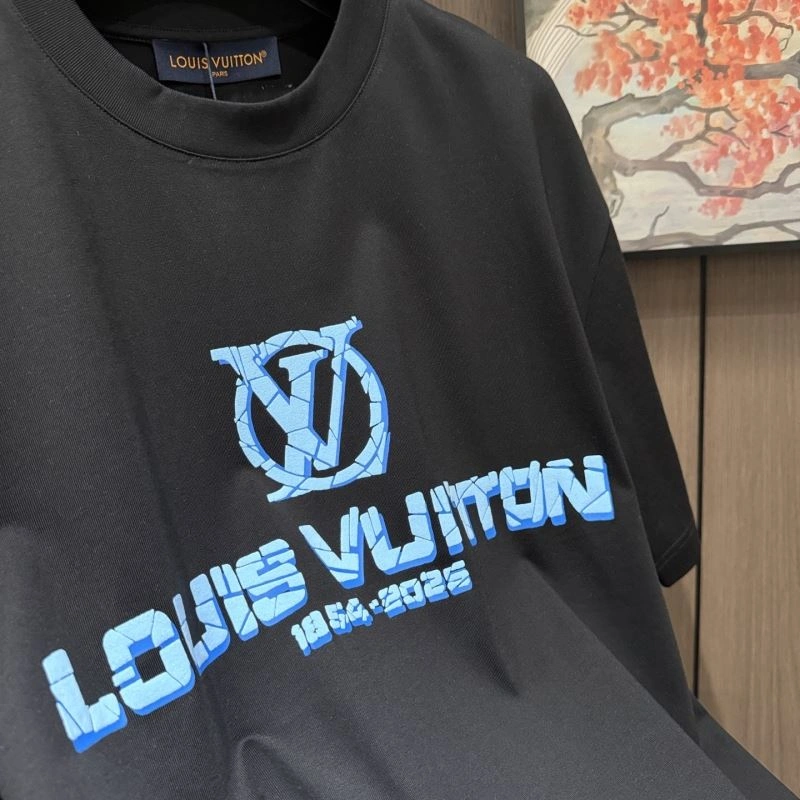 Louis Vuitton T-Shirts WellDesigned 133339