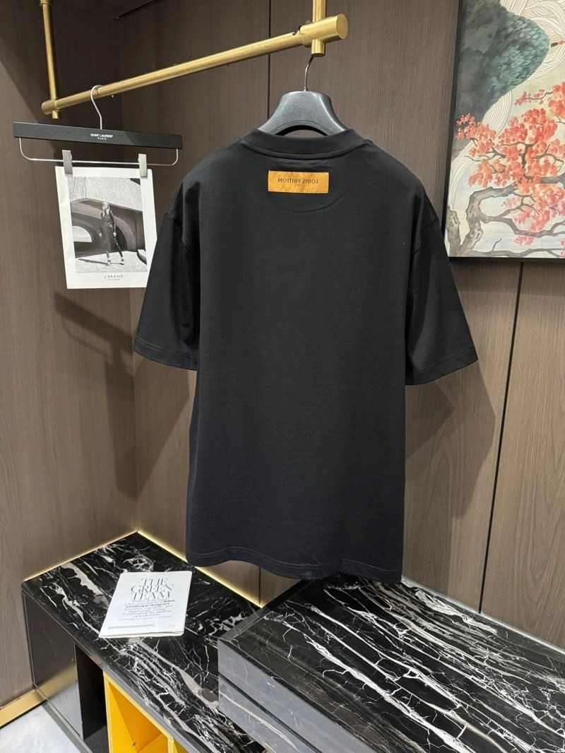 Louis Vuitton T-Shirts Casual 133333