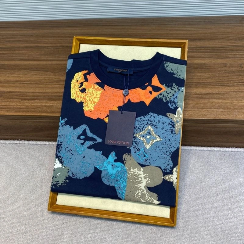 Louis Vuitton T-Shirts Premium 133323