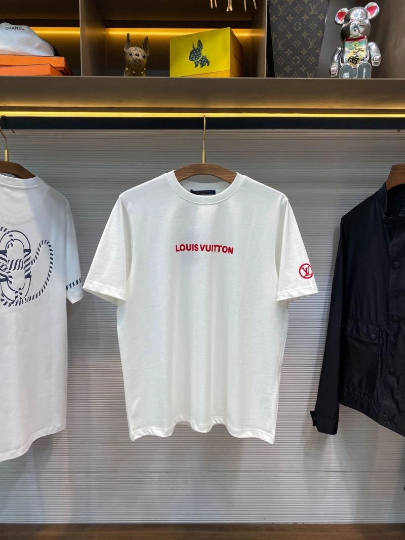 Louis Vuitton T-Shirts Cozy 133311