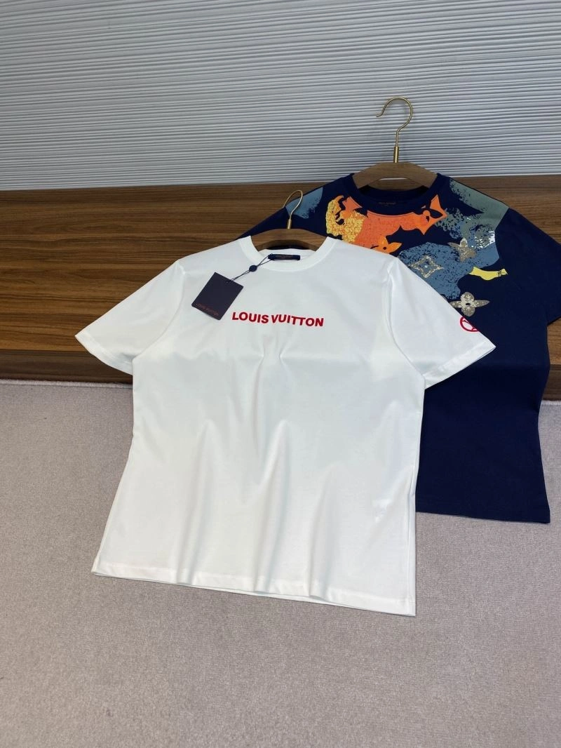 Louis Vuitton T-Shirts Cozy 133311