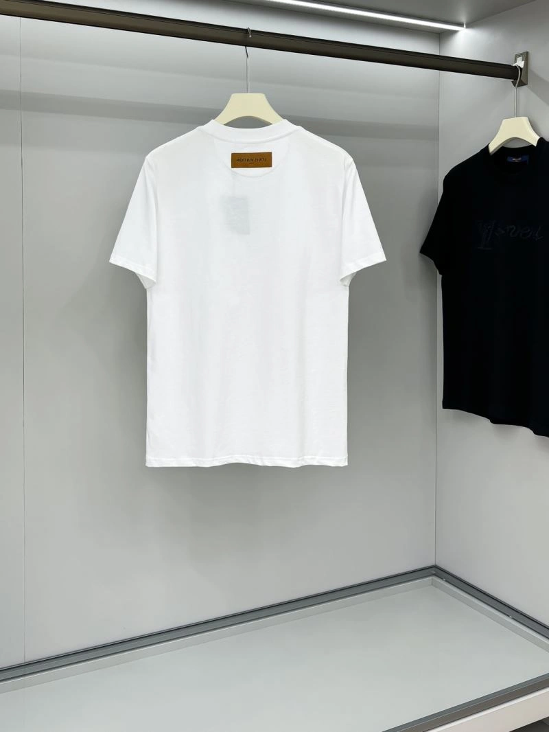 Louis Vuitton T-Shirts WrinkleFree 133312