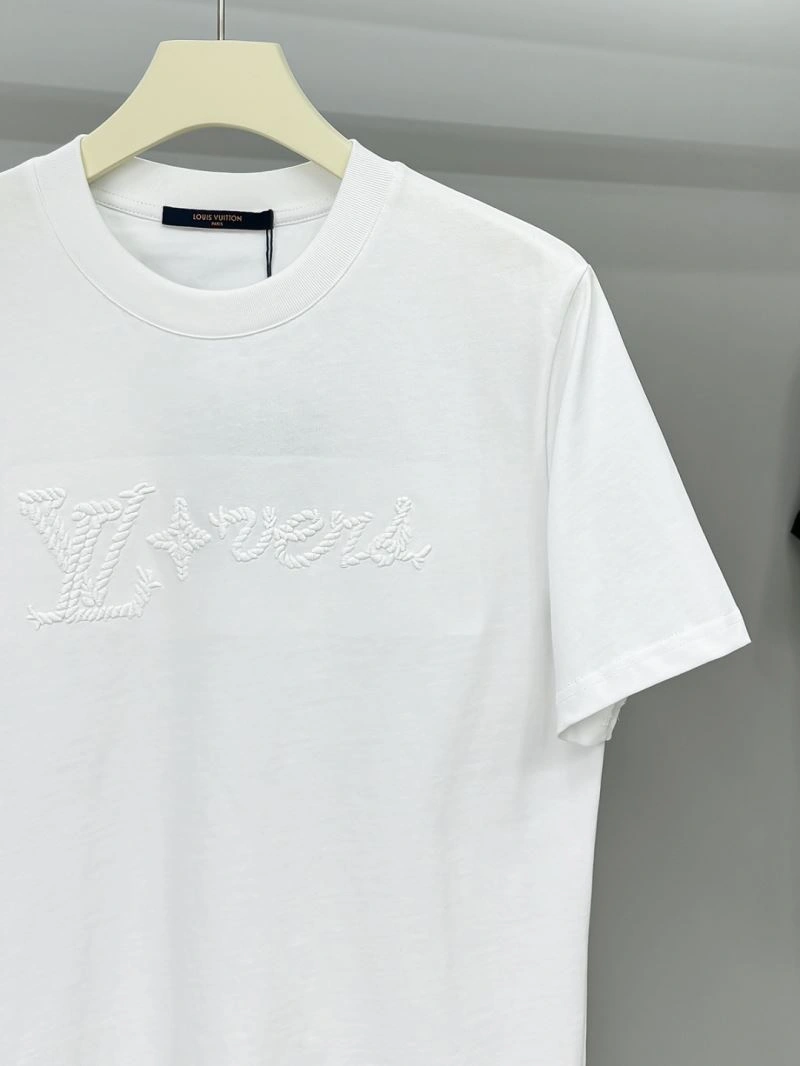 Louis Vuitton T-Shirts WrinkleFree 133312
