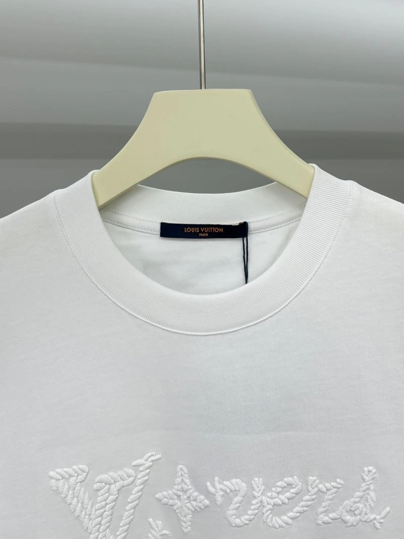 Louis Vuitton T-Shirts WrinkleFree 133312