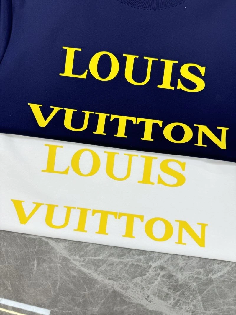 Lightweight Louis Vuitton T-Shirts 133308