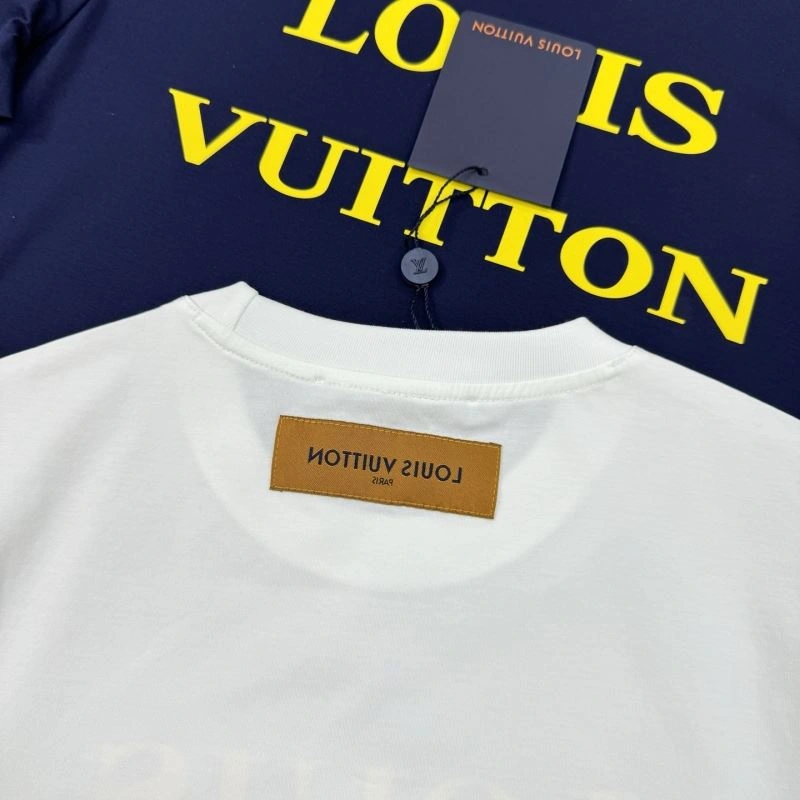 Lightweight Louis Vuitton T-Shirts 133308
