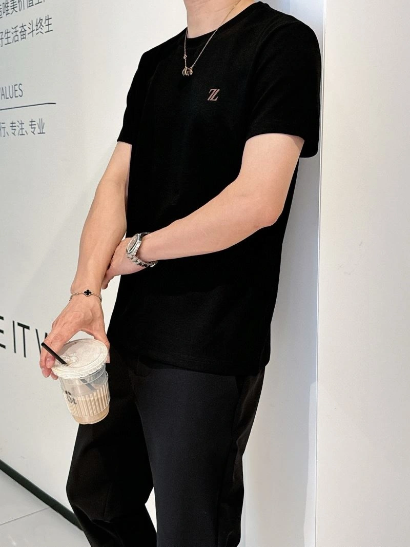 Popular Louis Vuitton T-Shirts 133305