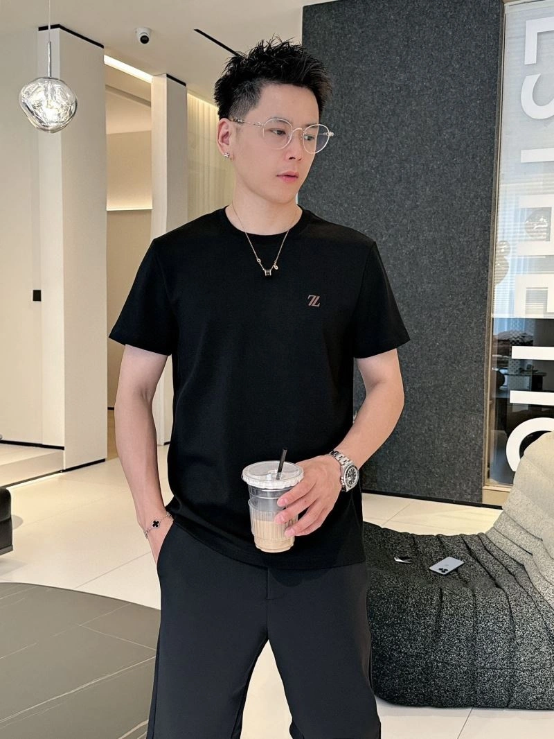 Popular Louis Vuitton T-Shirts 133305