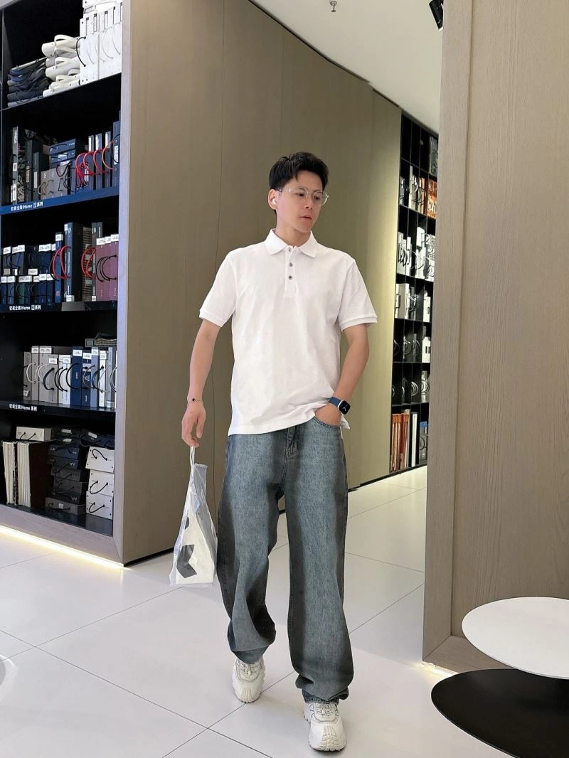 Louis Vuitton T-Shirts Lightweight 133304