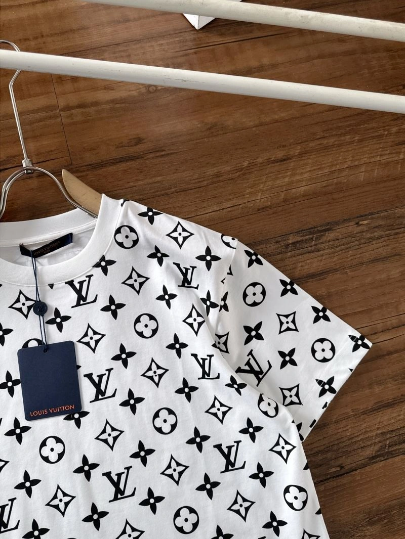 Louis Vuitton T-Shirts Sustainable 133274