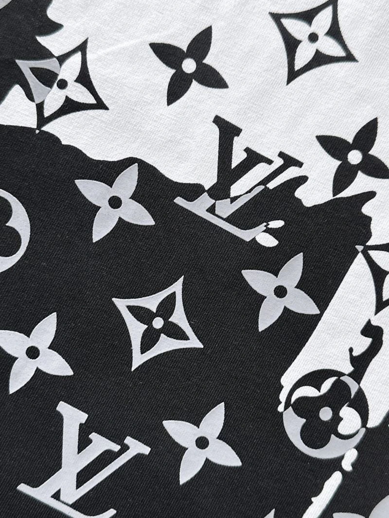 Louis Vuitton T-Shirts Sustainable 133274