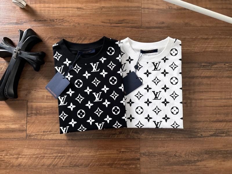 Louis Vuitton T-Shirts HighPerformance 133284
