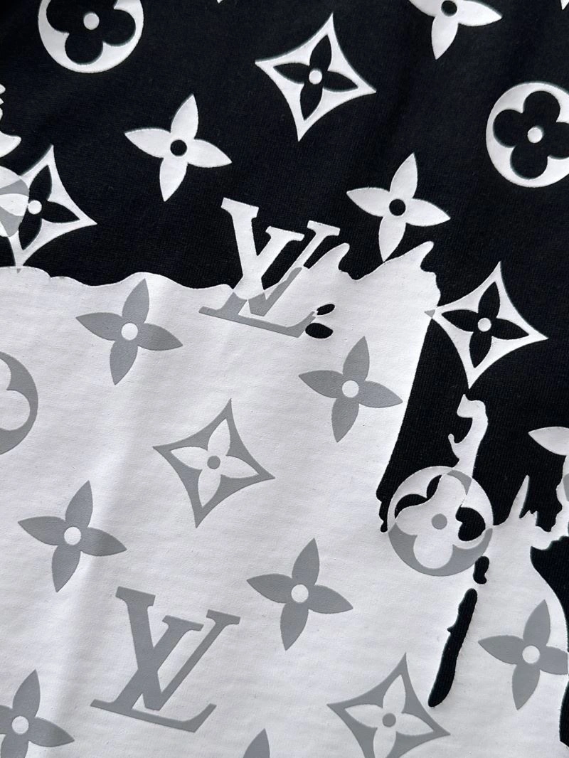 Louis Vuitton T-Shirts HighPerformance 133284