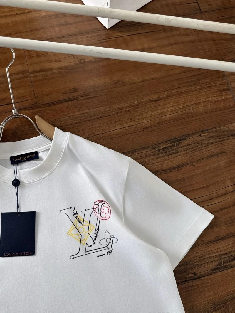 Louis Vuitton T-Shirts Functional 133272